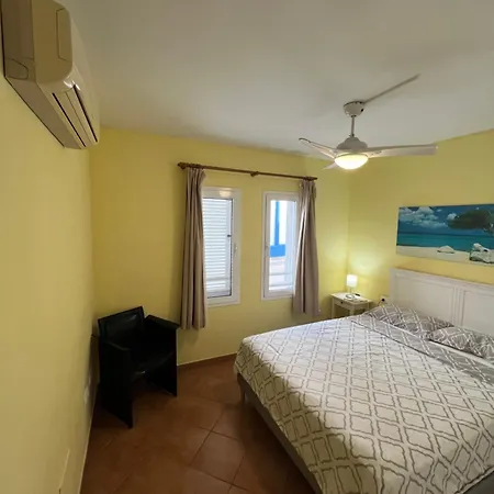 Apartment A 2 Minutos Andando A La Playa. La Isleta del Moro